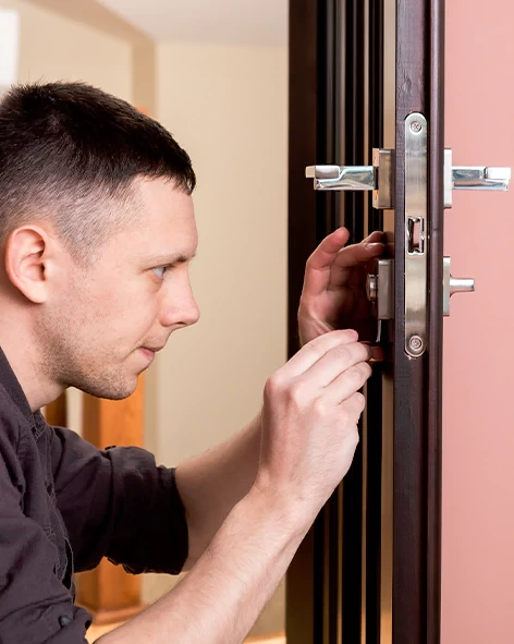 : Professional Locksmith For Commercial And Residential Locksmith Services in Woodridge